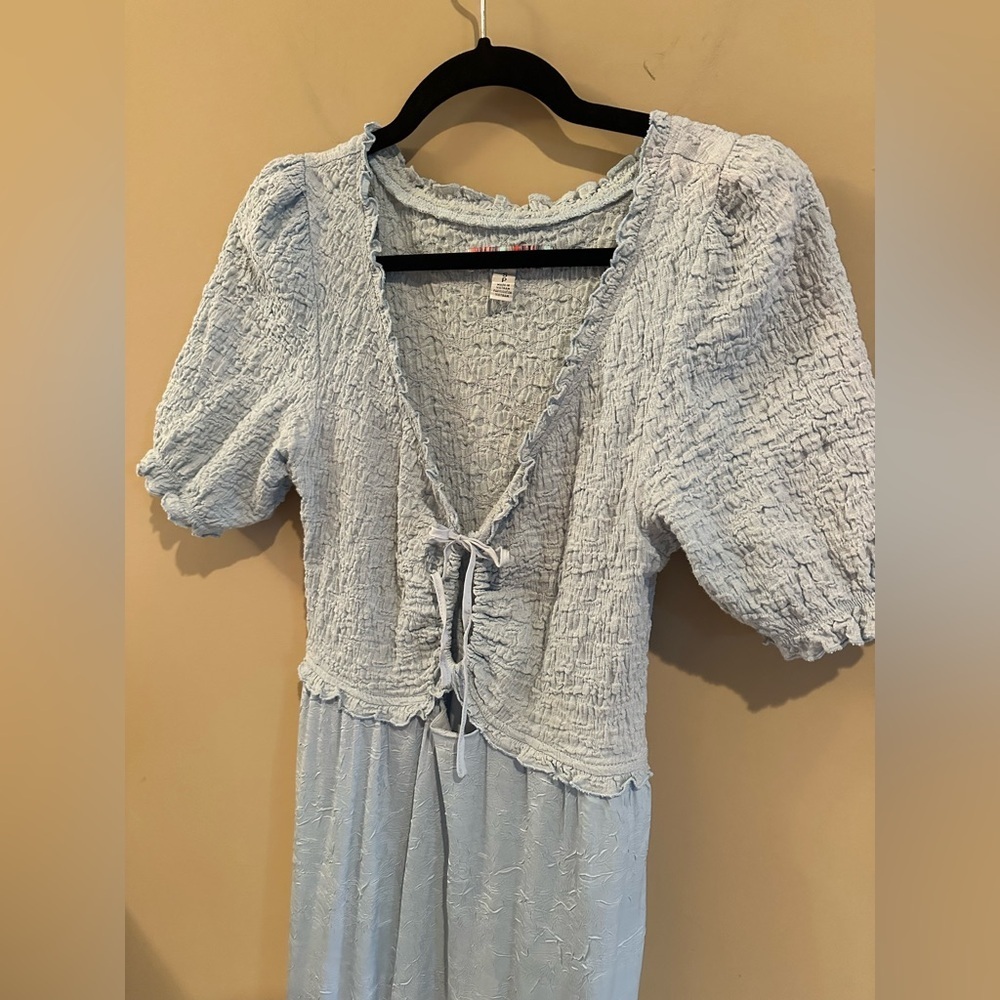 URBAN OUTFITTERS
Uo Picnic Time Midi Dress In baby blue - Picture 4 of 7